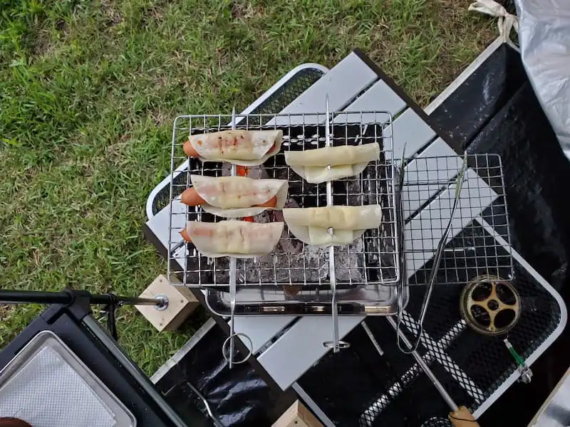 ウインナーとベーコンの餃子巻き