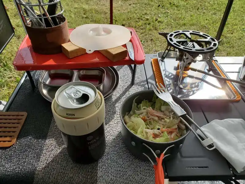 前菜のちくわサラダとビール