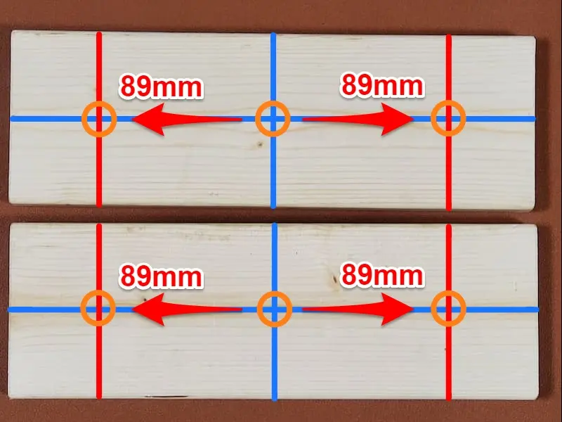 中央線から左右89mmに縦線を引いたSPF材