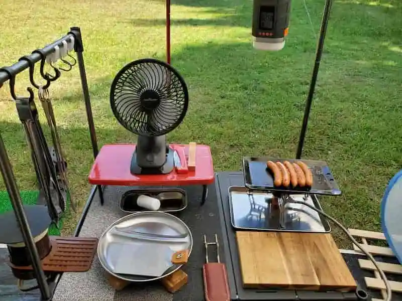 夏キャンプの暑さ対策のために使用したミニ扇風機