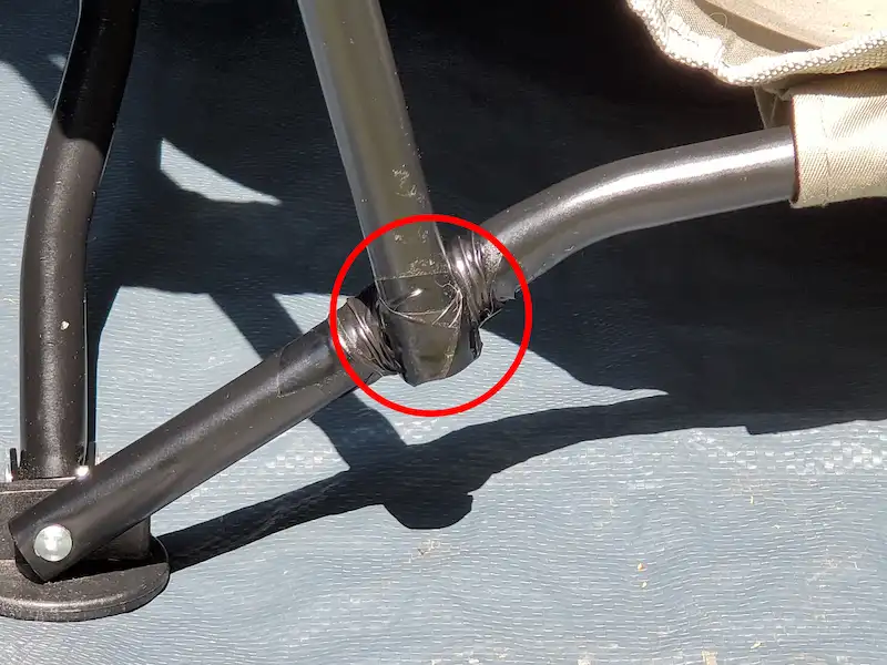 壊れた部分だけピンポイントで固定